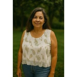 Diseños Elisa Women One Size Paisley Sleeveless Cropped White Tank Top Summer